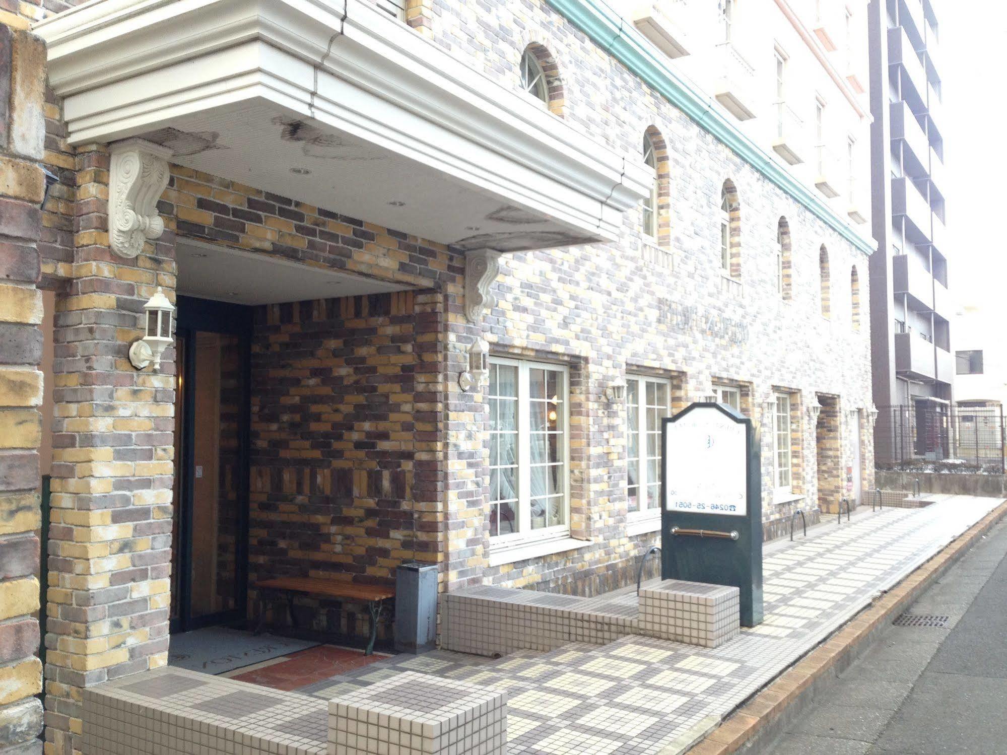 Creston Hotel إيواكي المظهر الخارجي الصورة